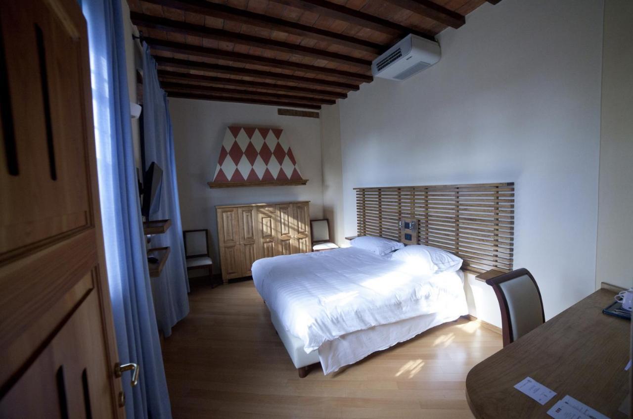 Stagno Lombardo Agriturismo Cascina Farisengo المظهر الخارجي الصورة