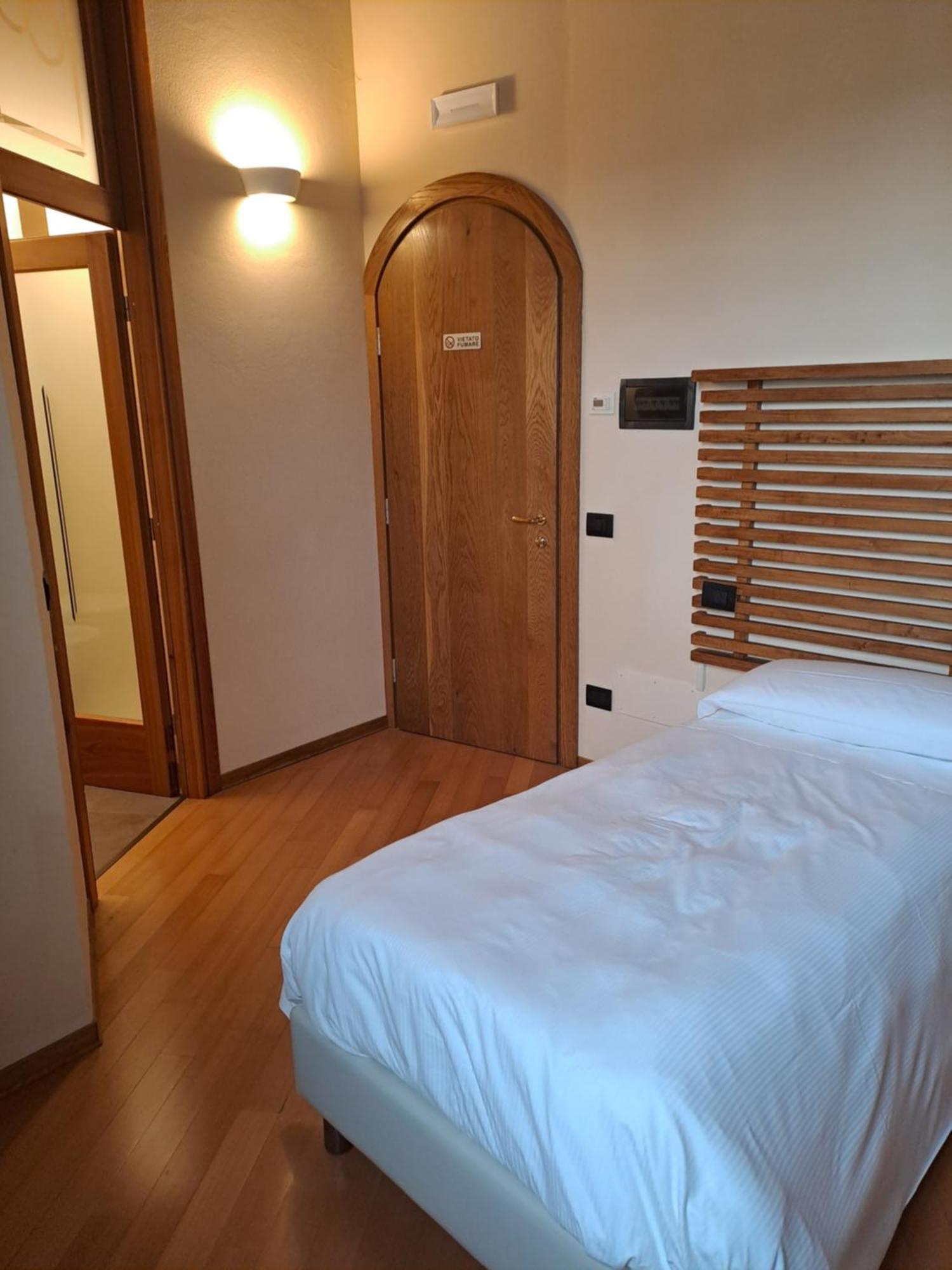Stagno Lombardo Agriturismo Cascina Farisengo المظهر الخارجي الصورة