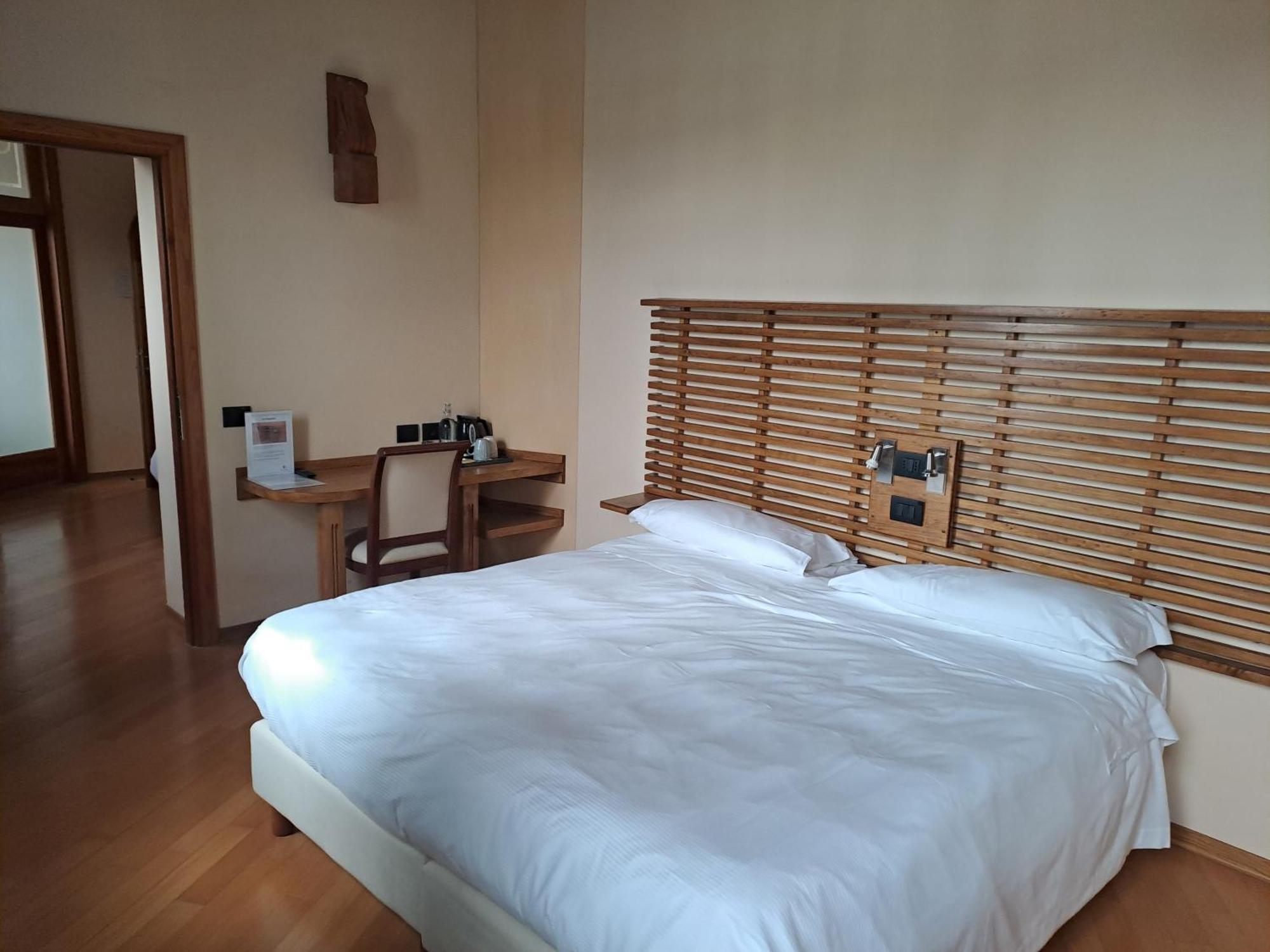 Stagno Lombardo Agriturismo Cascina Farisengo المظهر الخارجي الصورة