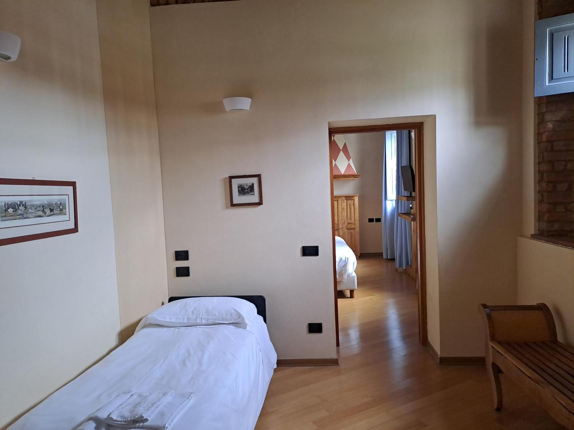 Stagno Lombardo Agriturismo Cascina Farisengo المظهر الخارجي الصورة